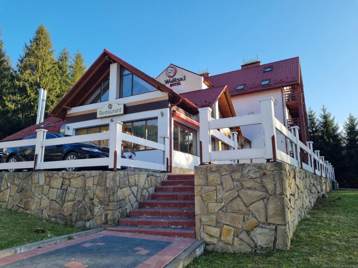 Wellland Hotel Yaremche Ngoại thất bức ảnh