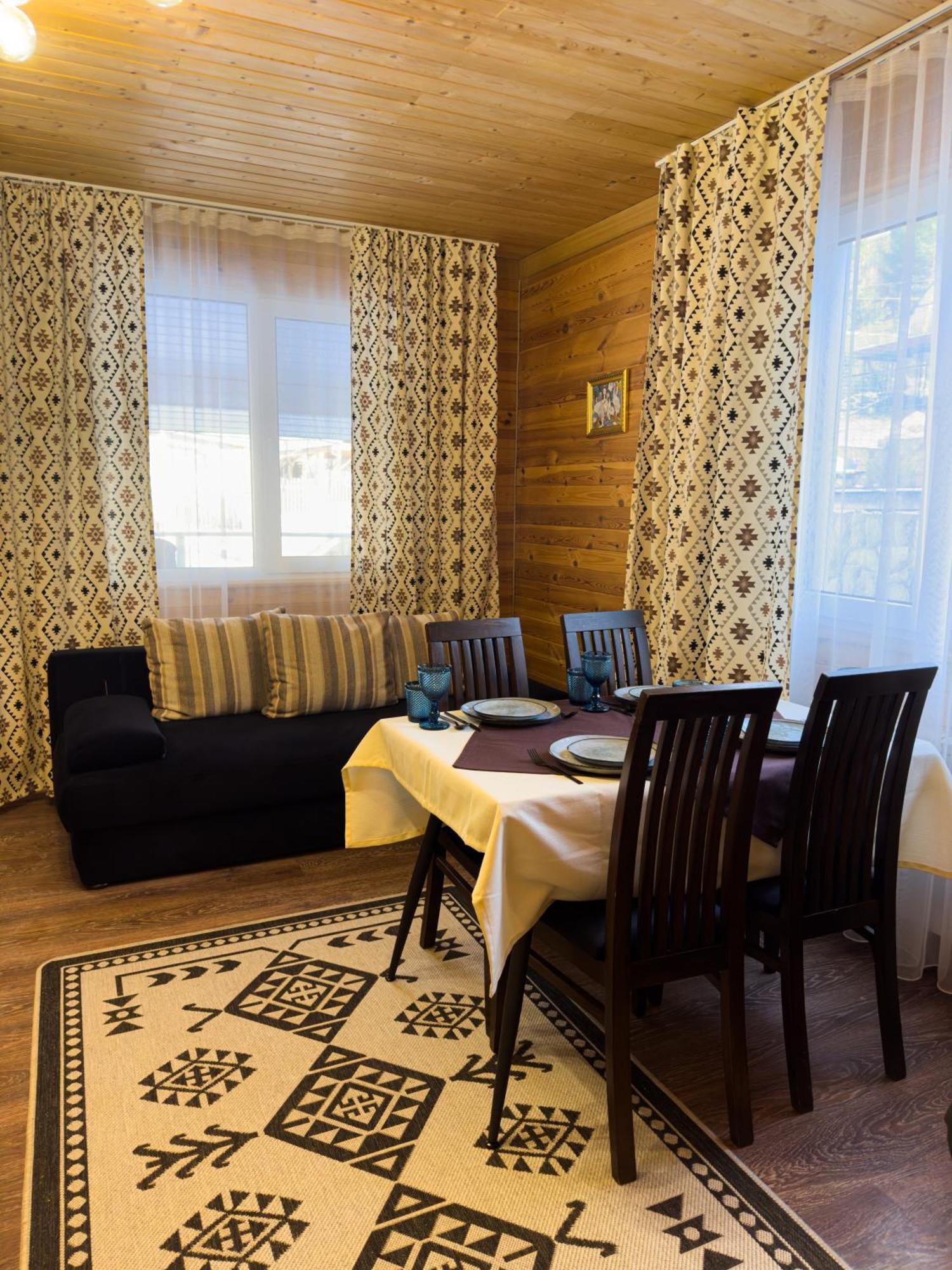 Wellland Hotel Yaremche Ngoại thất bức ảnh