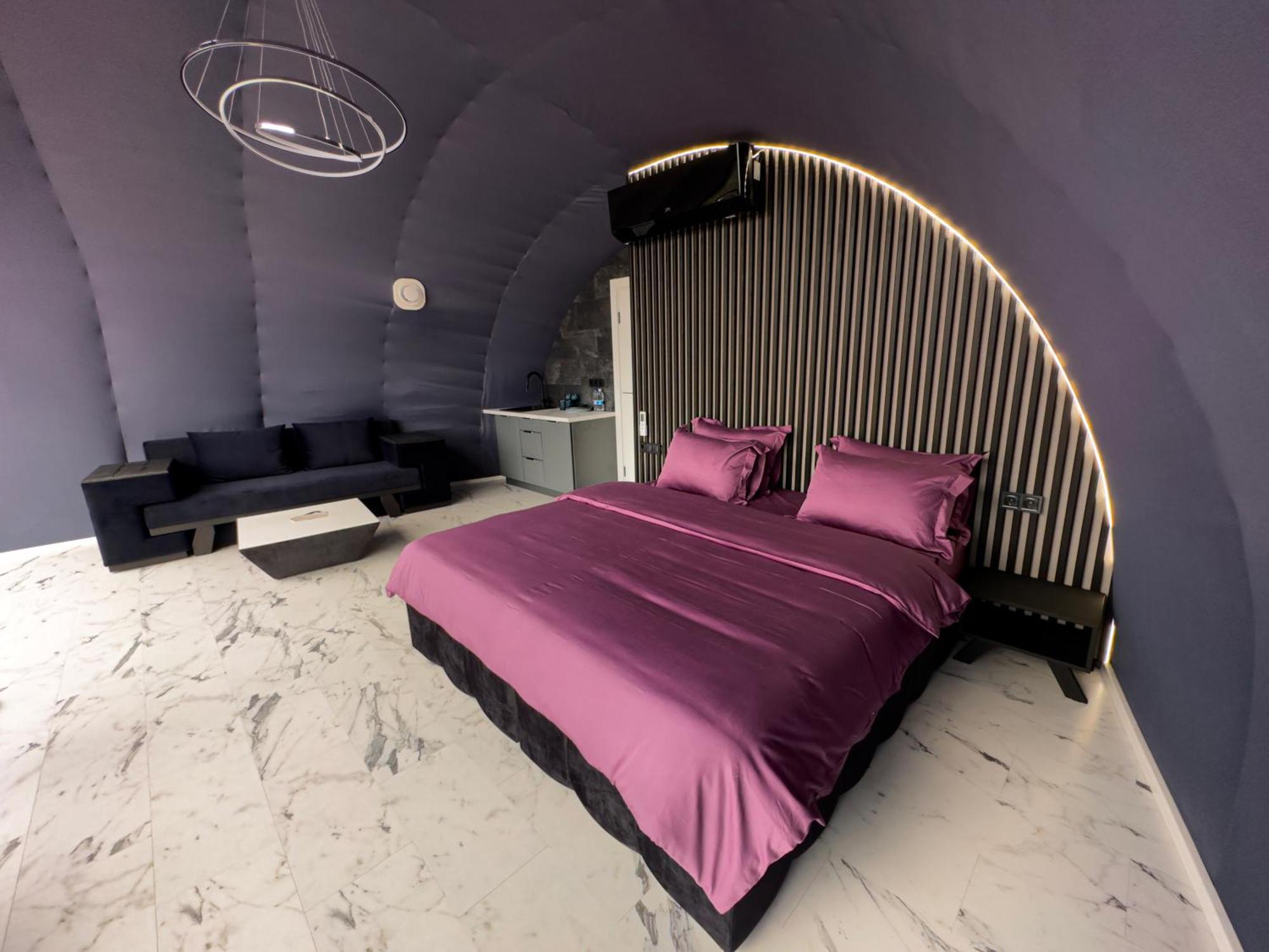 Wellland Hotel Yaremche Ngoại thất bức ảnh